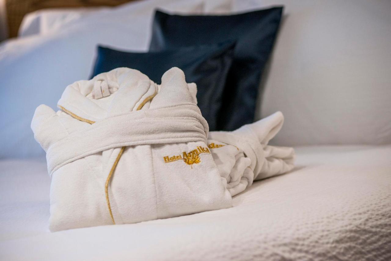 Hotel Arnika ポッツァ・ディ・ファッサ エクステリア 写真